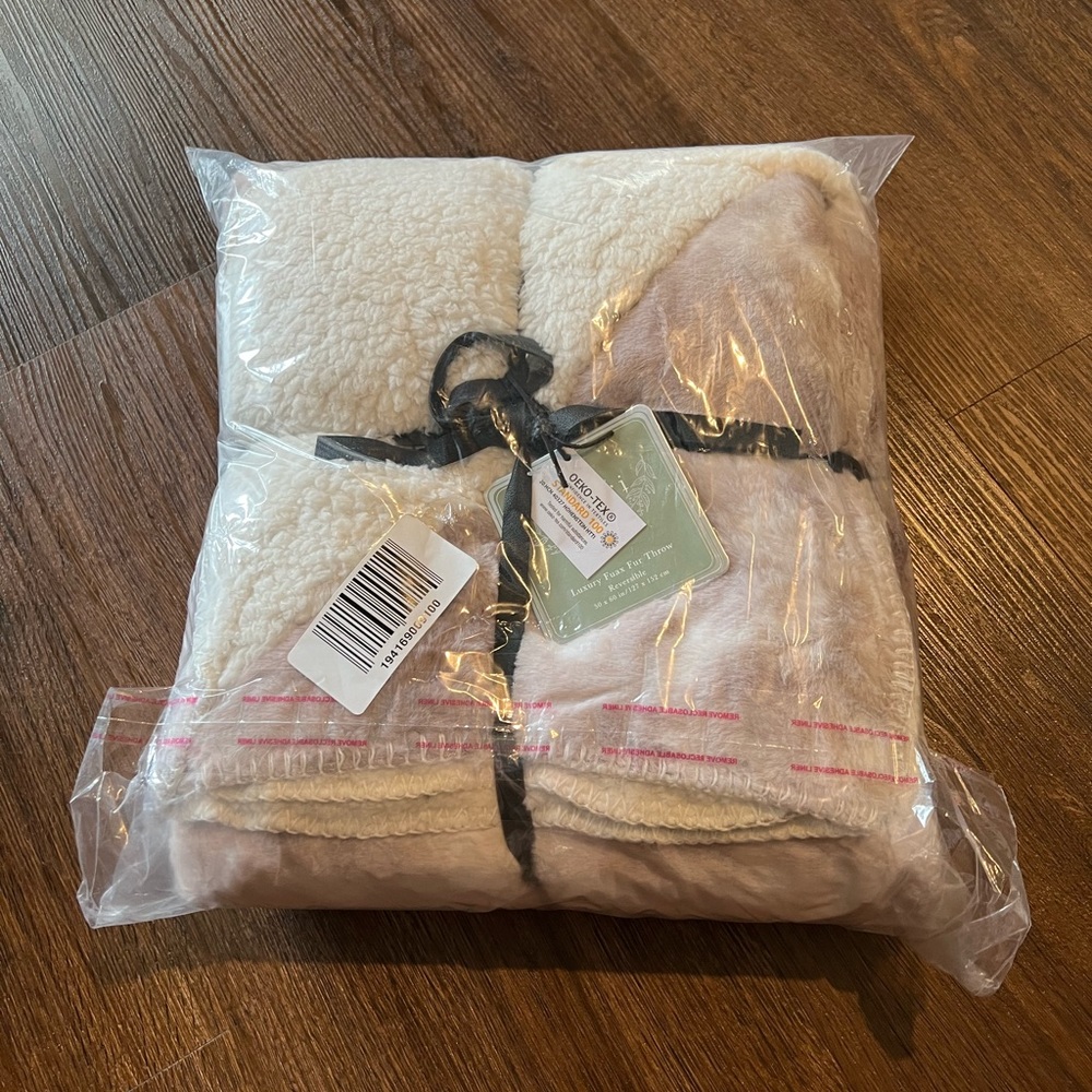 Amari Faux Fur Sherpa Throw Reversible Faux Fur Tie Dye Reverses To Sherpa